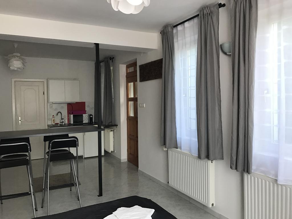 Hollik Apartmanhaz Balatonfüred Екстериор снимка